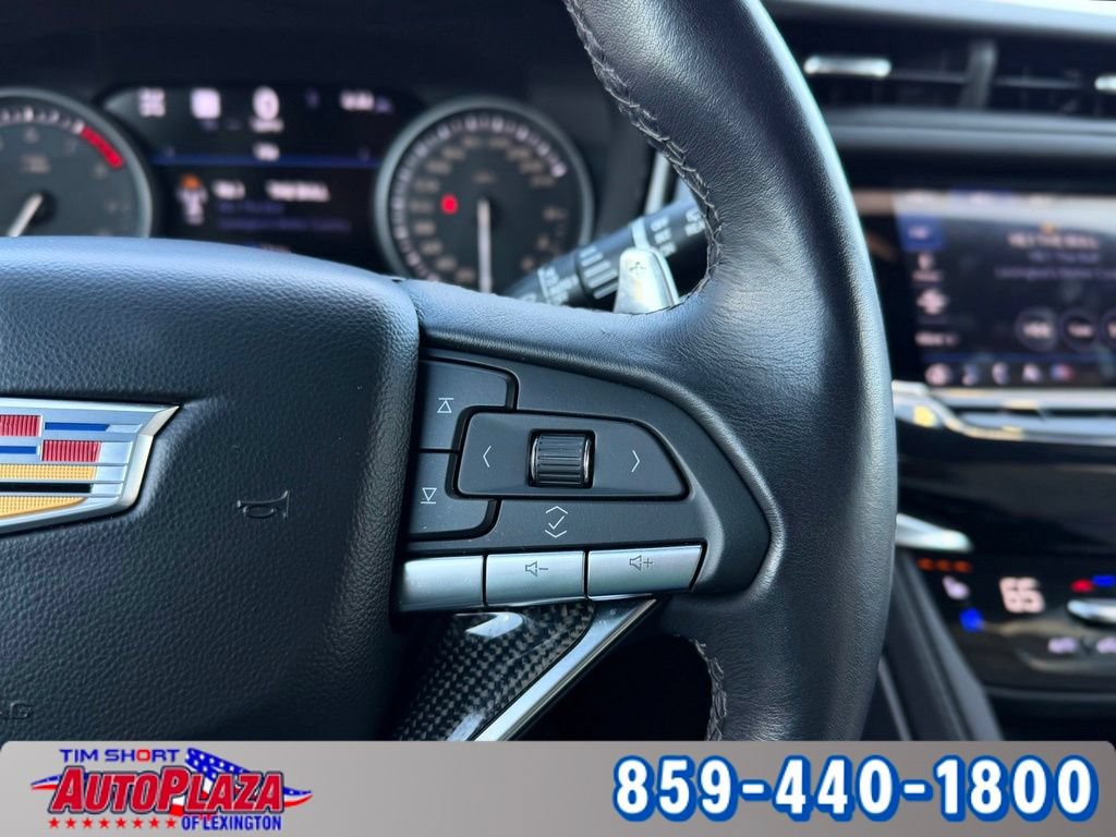 Used 2024 Cadillac XT6 Sport w/ Technology Package AWD/4WD image 16