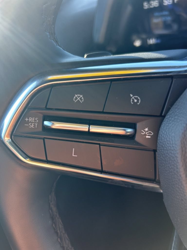Used 2025 Chevrolet Equinox LT w/ Convenience Package II FWD image 37