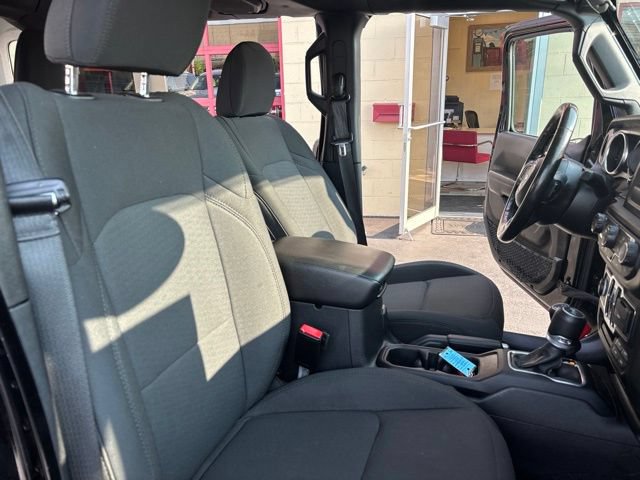Used 2021 Jeep Wrangler Unlimited Sport AWD/4WD image 19