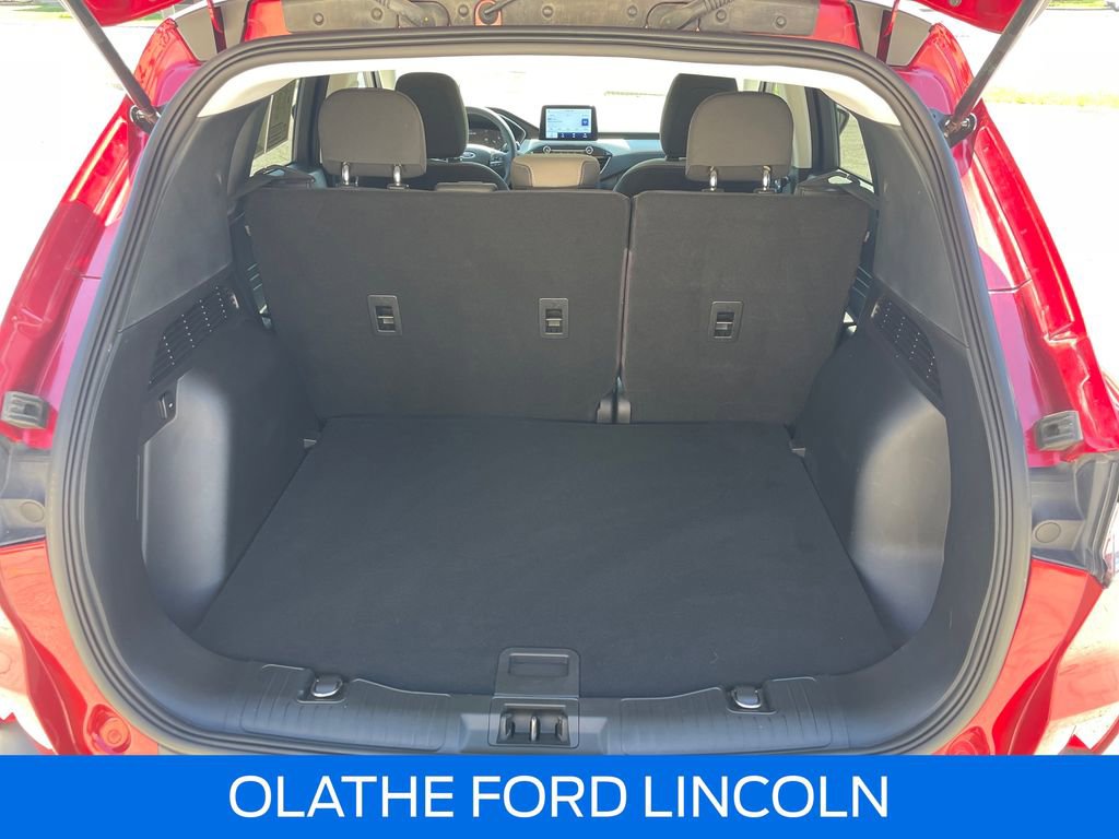 Certified 2021 Ford Escape SE image 29