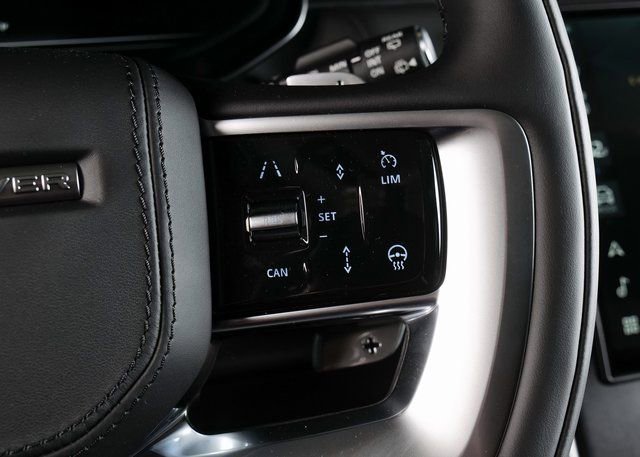 New 2025 Land Rover Range Rover SE image 21