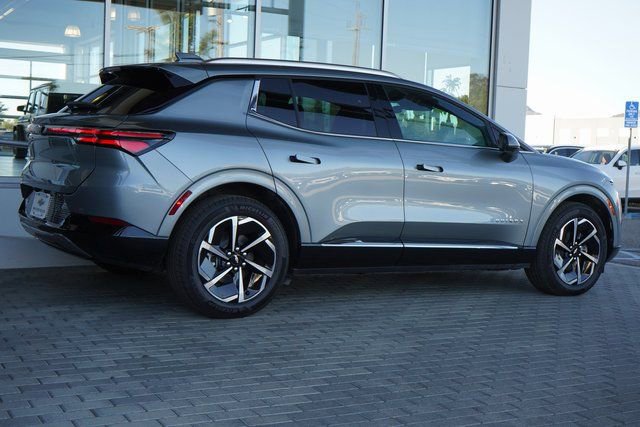 New 2025 Chevrolet Equinox EV LT image 21