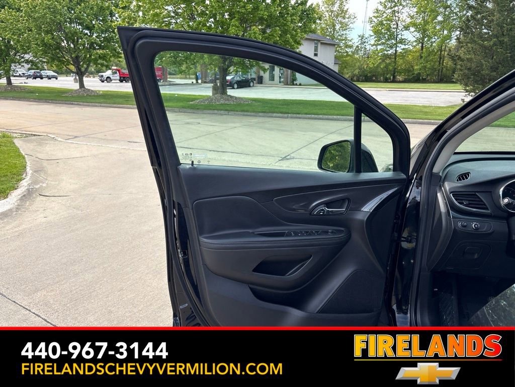 Used 2020 Buick Encore Preferred FWD image 11