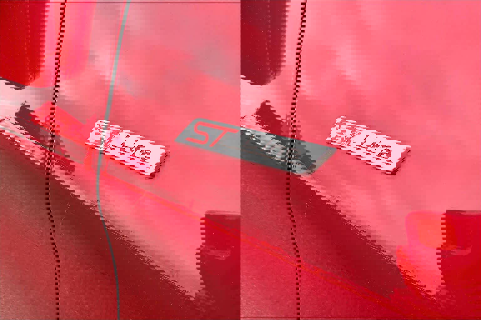 Certified 2025 Ford Explorer ST-Line w/ Premium Package image 10