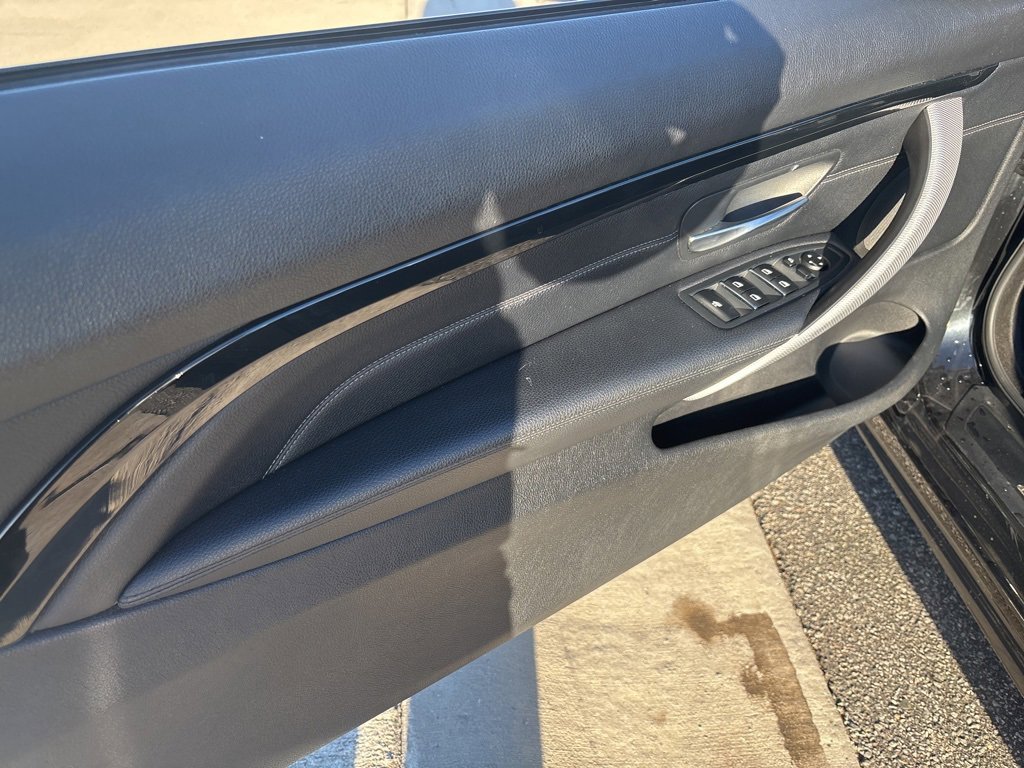 Used 2018 BMW 430i Convertible image 38