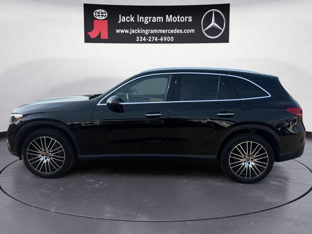 Used 2024 Mercedes-Benz GLC 300 video 2
