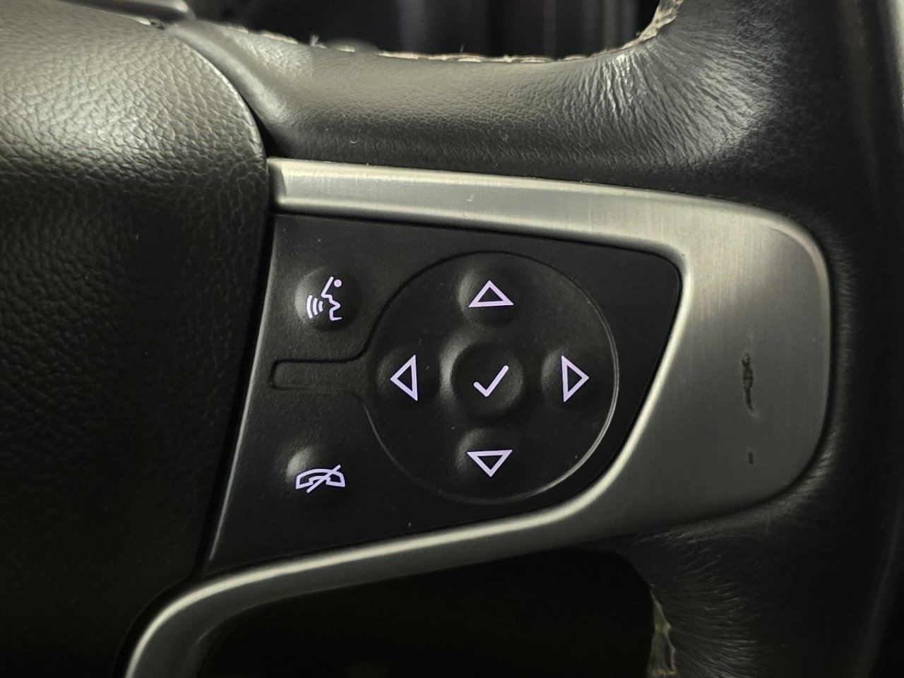 Used 2017 GMC Sierra 1500 SLT w/ SLT Premium Package image 30