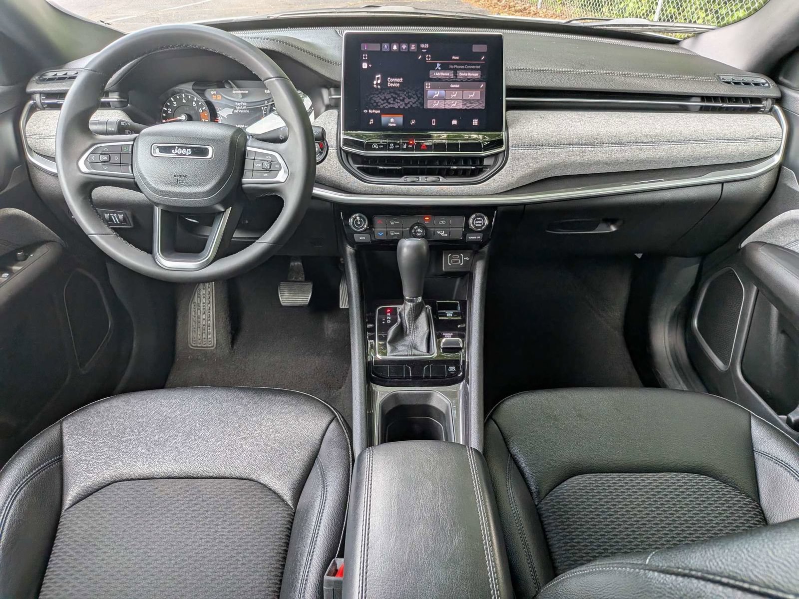 Used 2024 Jeep Compass Latitude AWD/4WD image 14