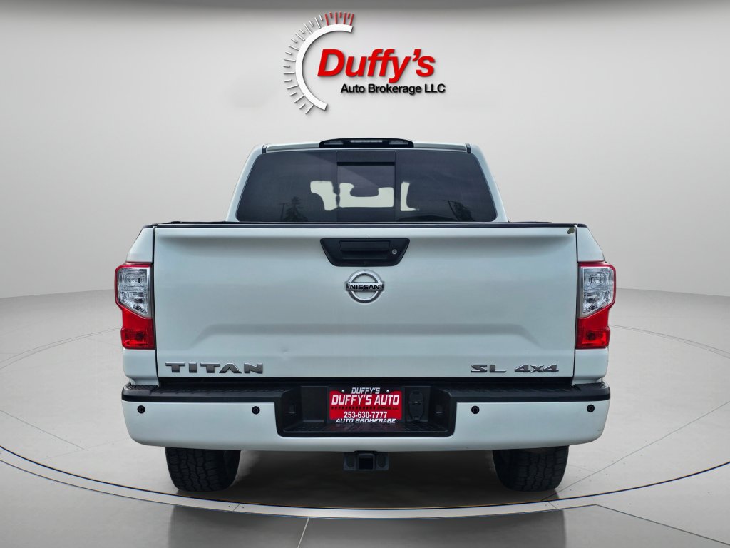 Used 2017 Nissan Titan SL AWD/4WD image 16
