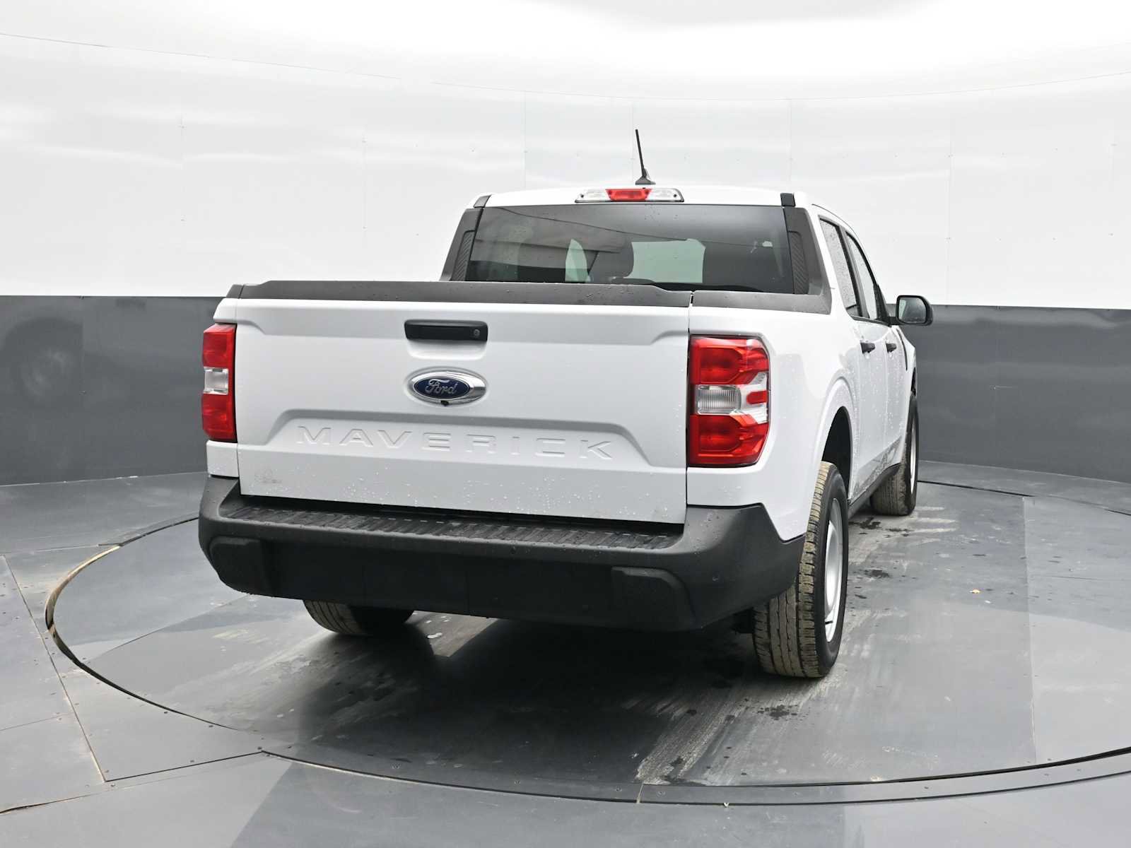 Used 2023 Ford Maverick XL image 8