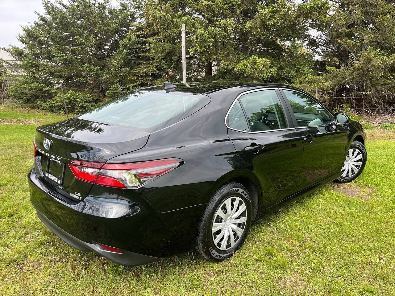 Used 2024 Toyota Camry LE FWD image 8