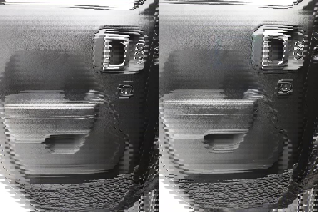 Used 2023 Jeep Wrangler Unlimited w/ Cold Weather Group image 16