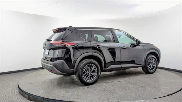 Used 2023 Nissan Rogue S image 6