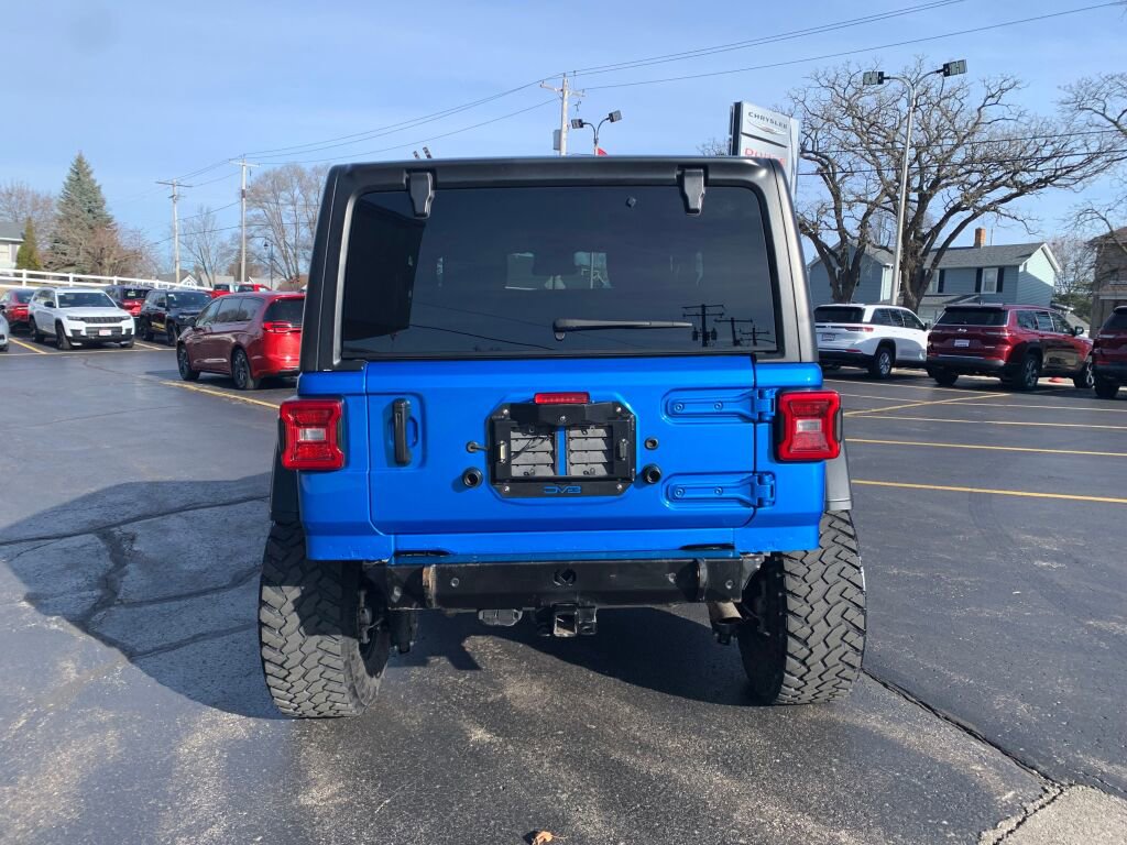 Used 2024 Jeep Wrangler Willys image 4