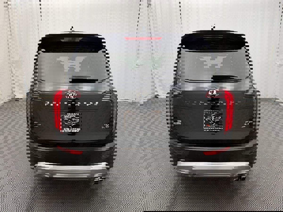 Used 2020 Kia Telluride S w/ S 8 Passenger Seating Package AWD/4WD image 6