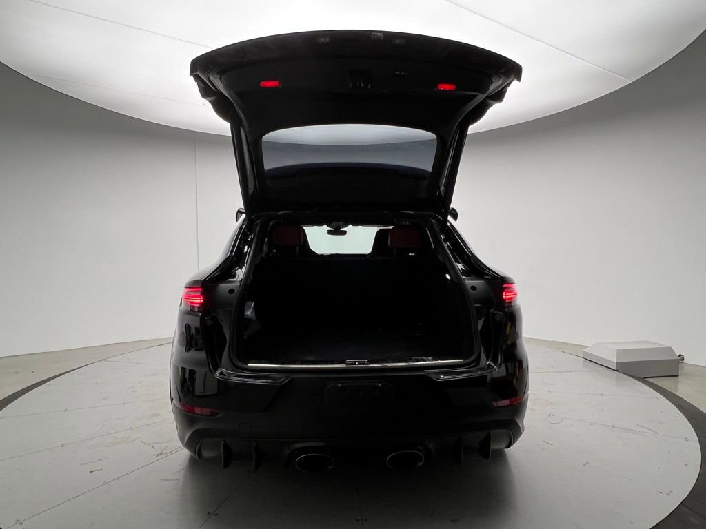 Certified 2022 Porsche Cayenne Turbo GT AWD/4WD image 20