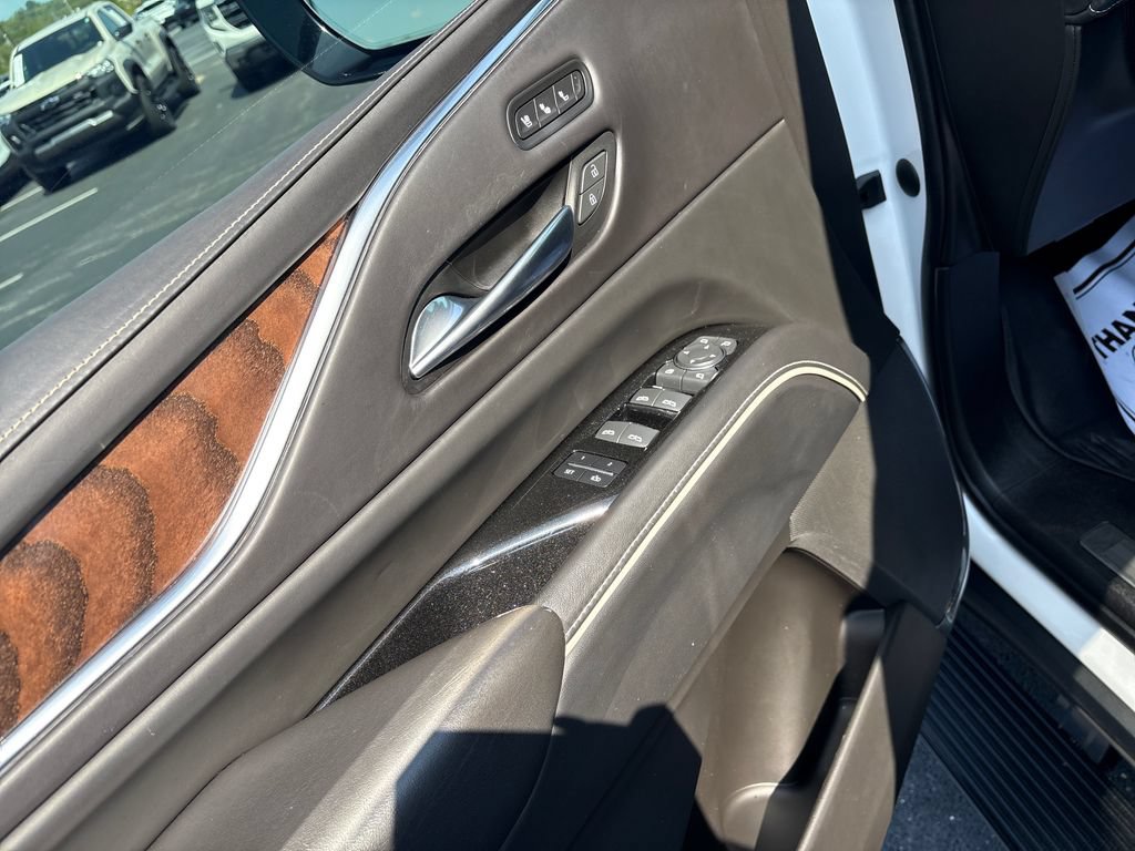Used 2022 Cadillac Escalade Sport Platinum AWD/4WD image 11