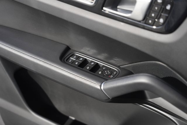Used 2021 Porsche Cayenne image 29