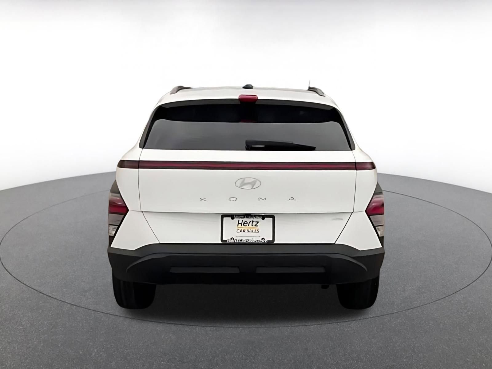 Used 2025 Hyundai Kona SEL image 12