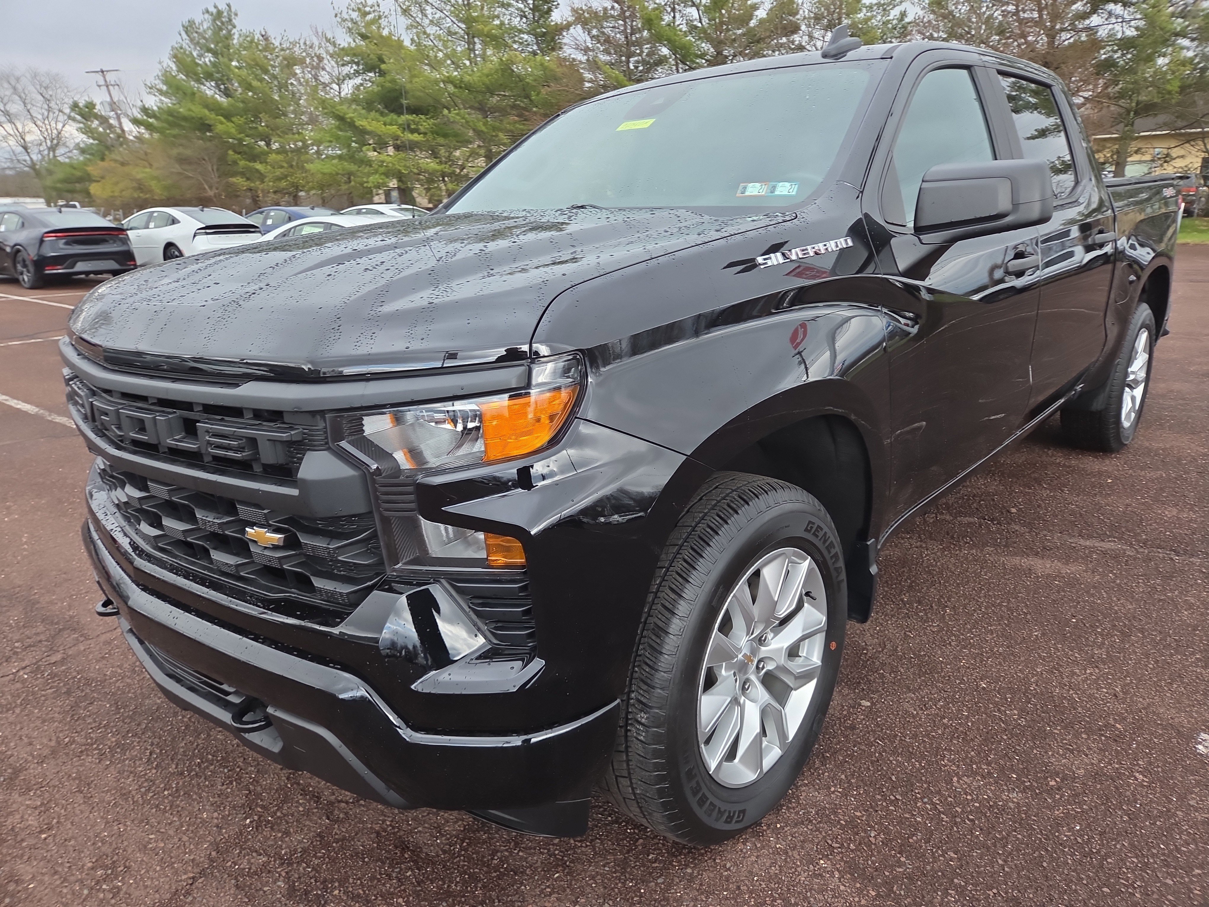 Used 2023 Chevrolet Silverado 1500 Custom image 7