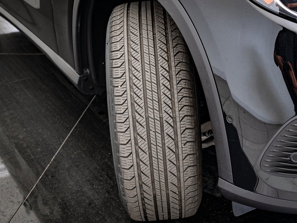 Certified 2025 Mercedes-Benz GLC 300 4MATIC image 38