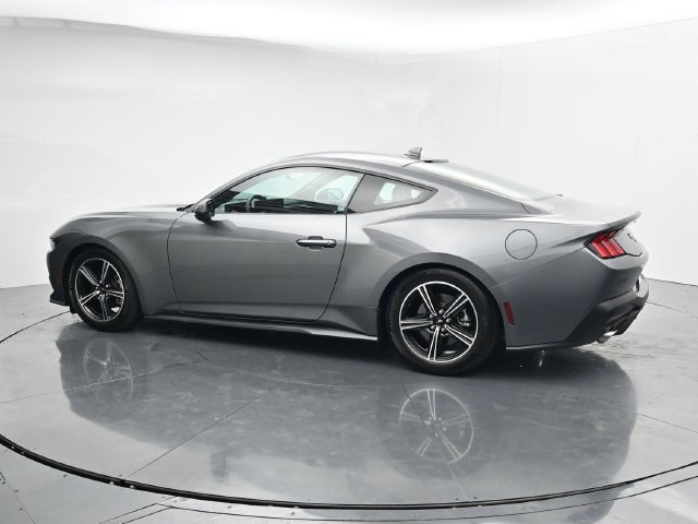 Certified 2024 Ford Mustang Coupe RWD image 6