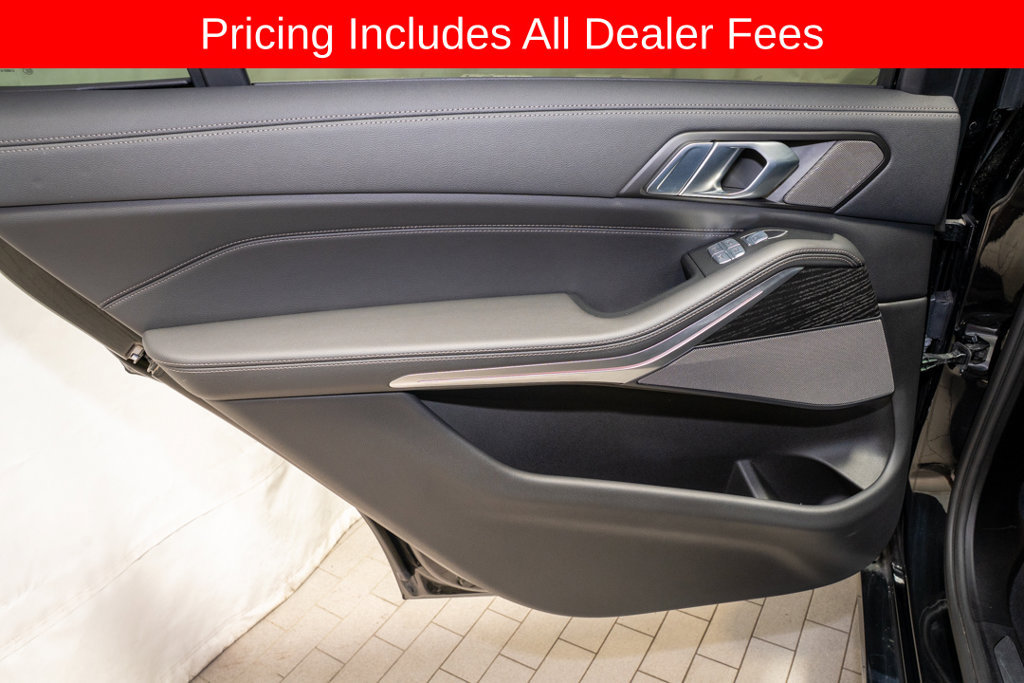 Used 2022 BMW X7 xDrive40i w/ Premium Package AWD/4WD image 17