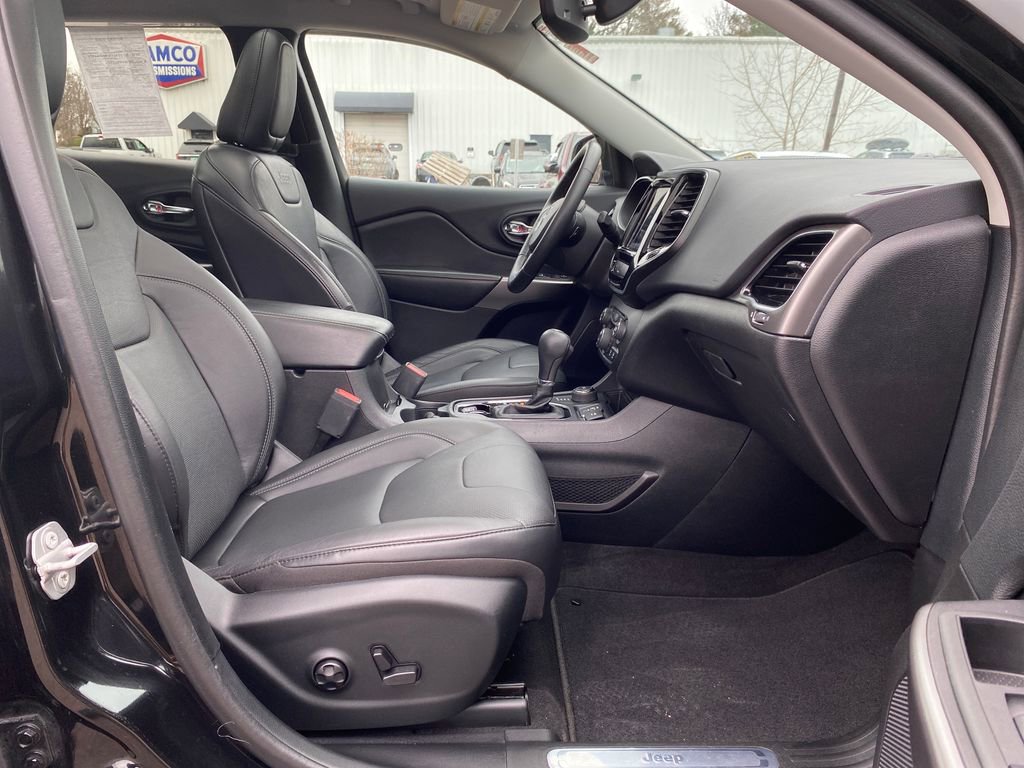 Used 2020 Jeep Cherokee Limited image 5