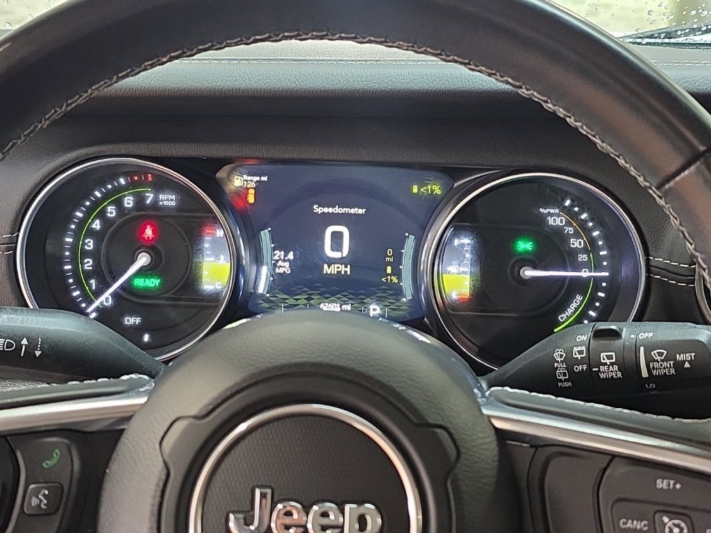 Used 2022 Jeep Wrangler Unlimited Sahara 4xe image 31