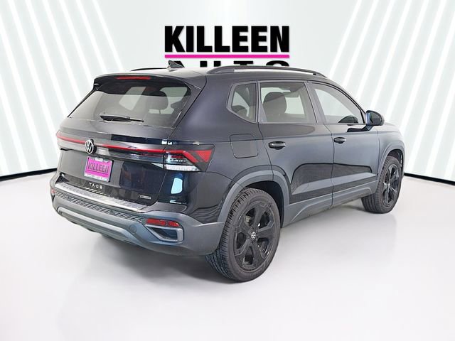 New 2025 Volkswagen Taos SE image 7