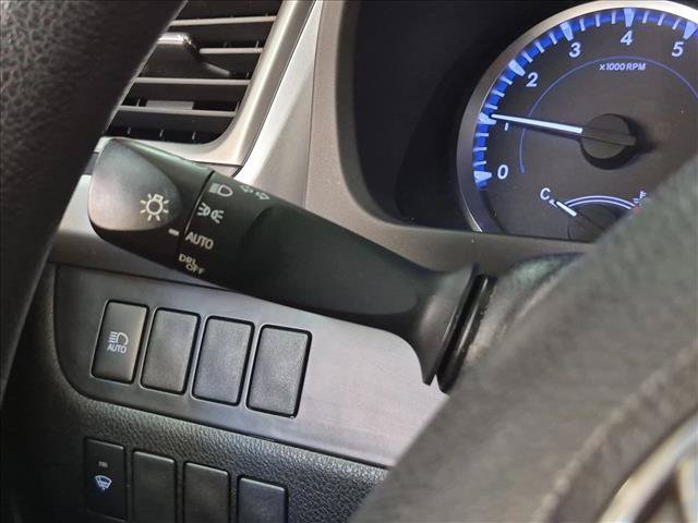 Used 2019 Toyota Highlander LE FWD image 10