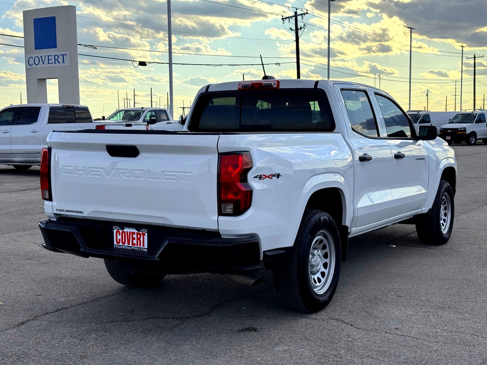 Used 2024 Chevrolet Colorado W/T w/ WT Convenience Package image 6