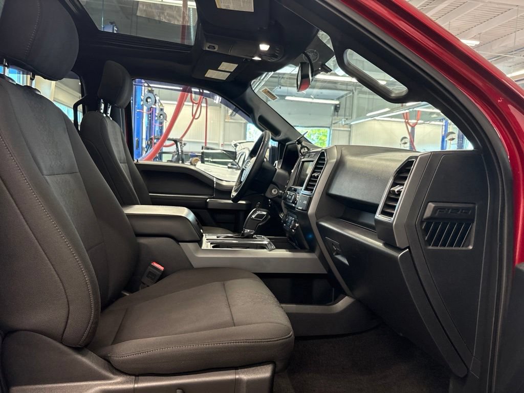 Used 2018 Ford F150 XLT w/ Equipment Group 302A Luxury AWD/4WD image 3