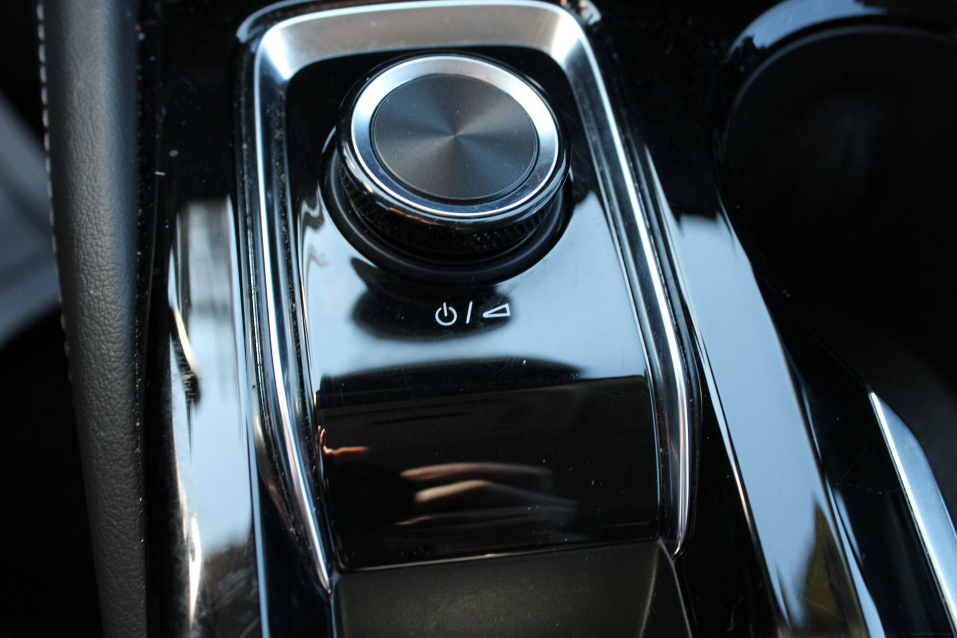 Used 2025 Buick Envision Preferred AWD/4WD image 43