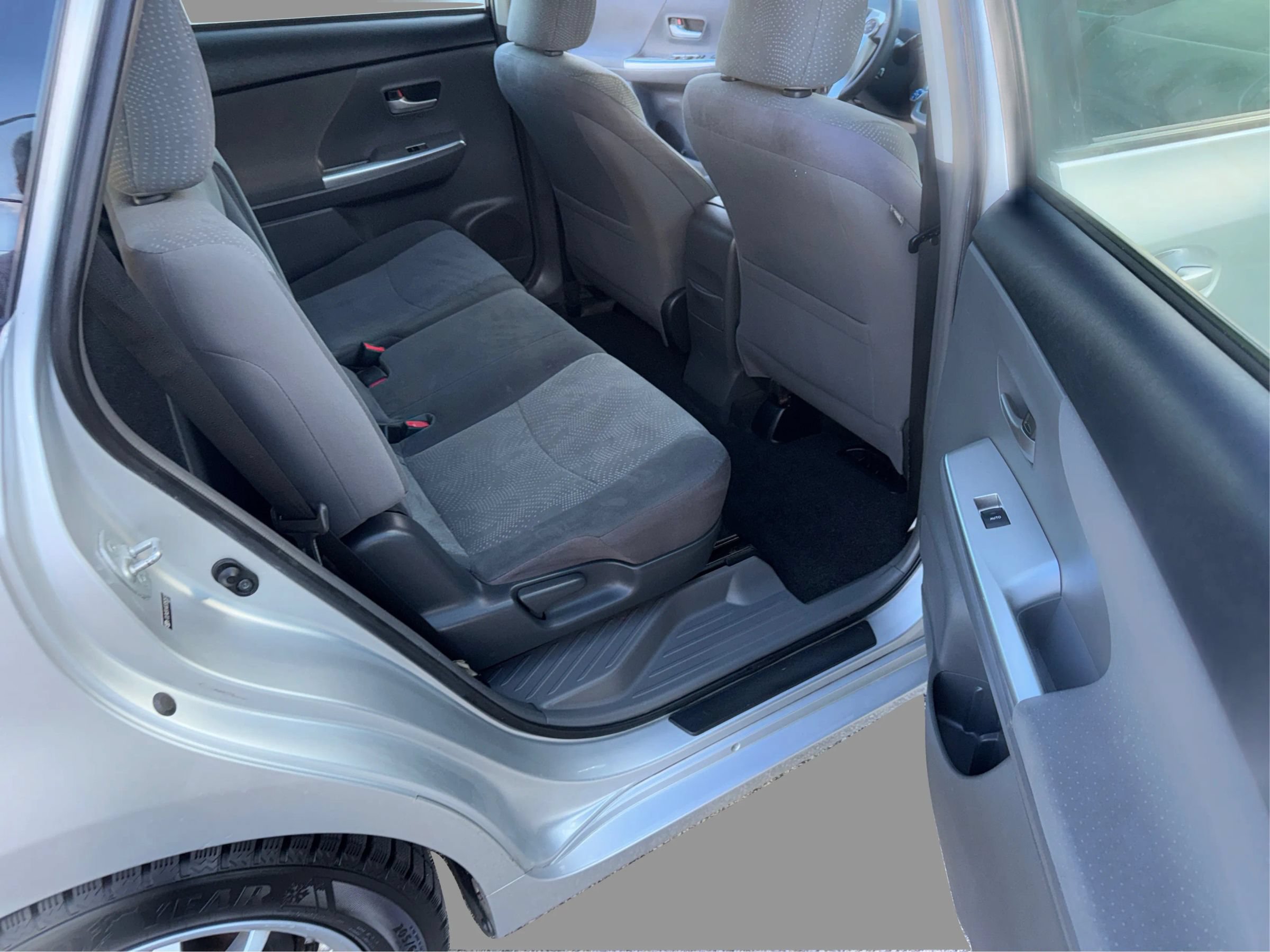 Used 2012 Toyota Prius V Three FWD image 25