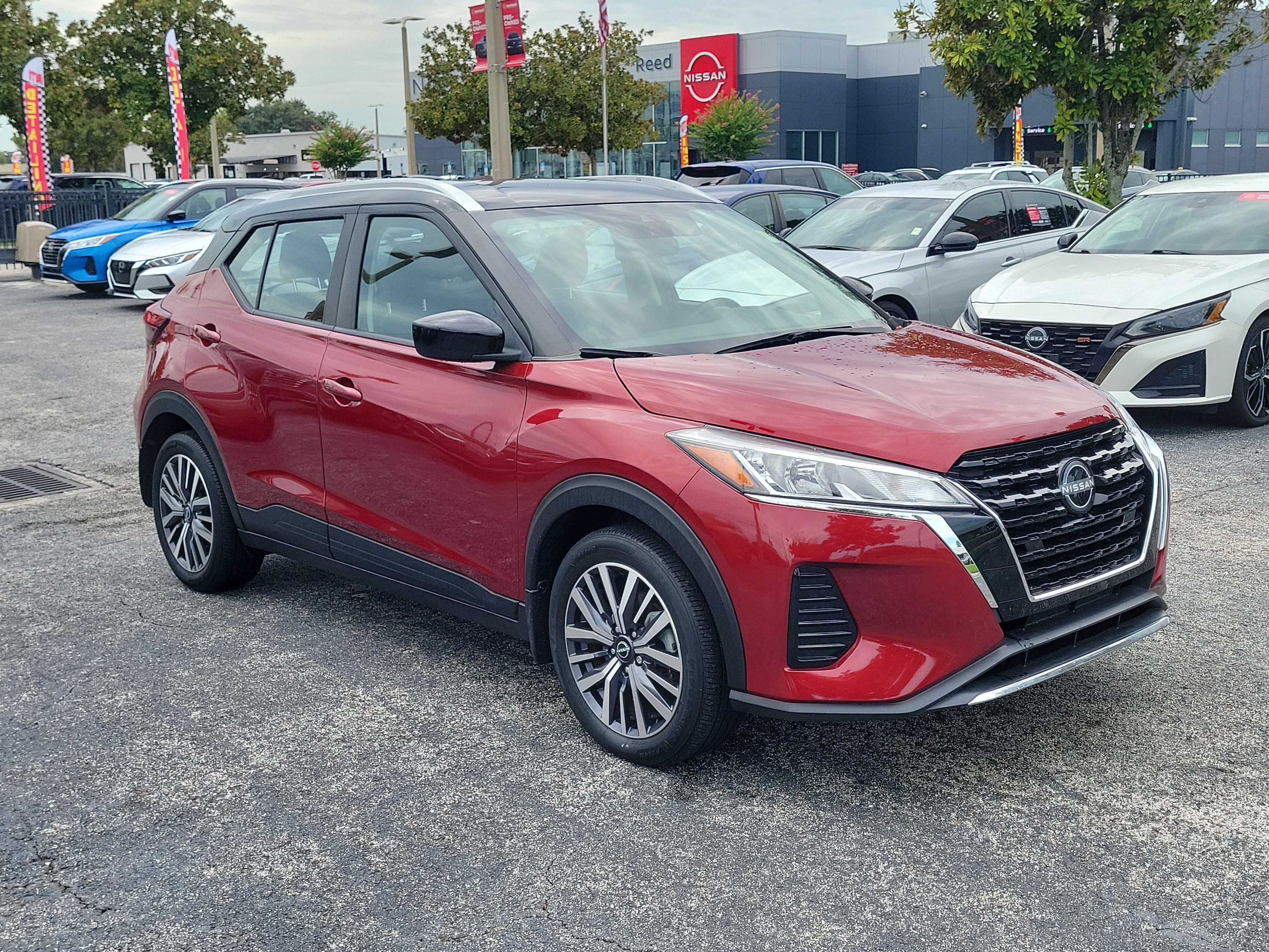 Certified 2023 Nissan Kicks SV FWD image 3