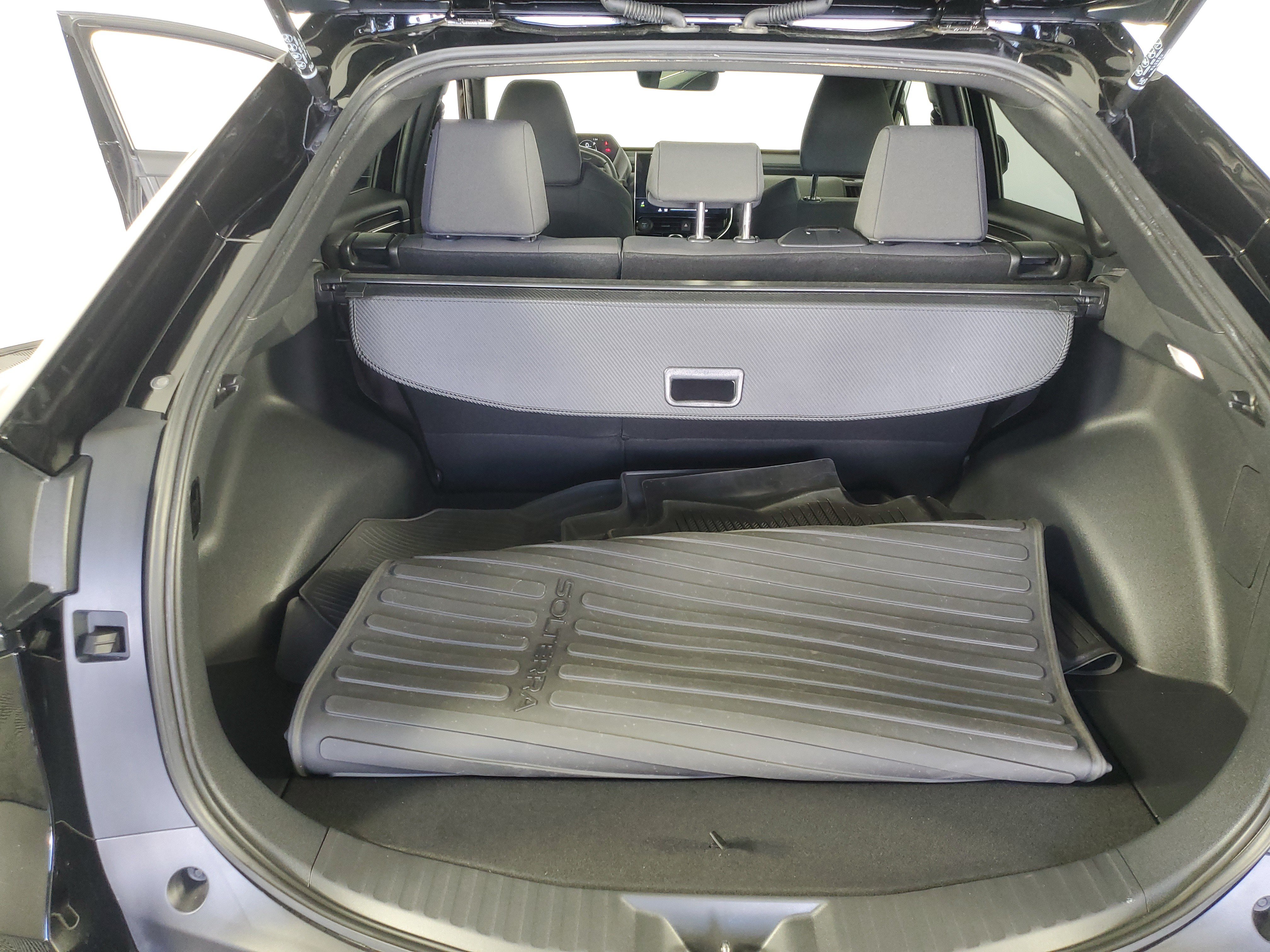 Used 2024 Subaru Solterra AWD/4WD image 30