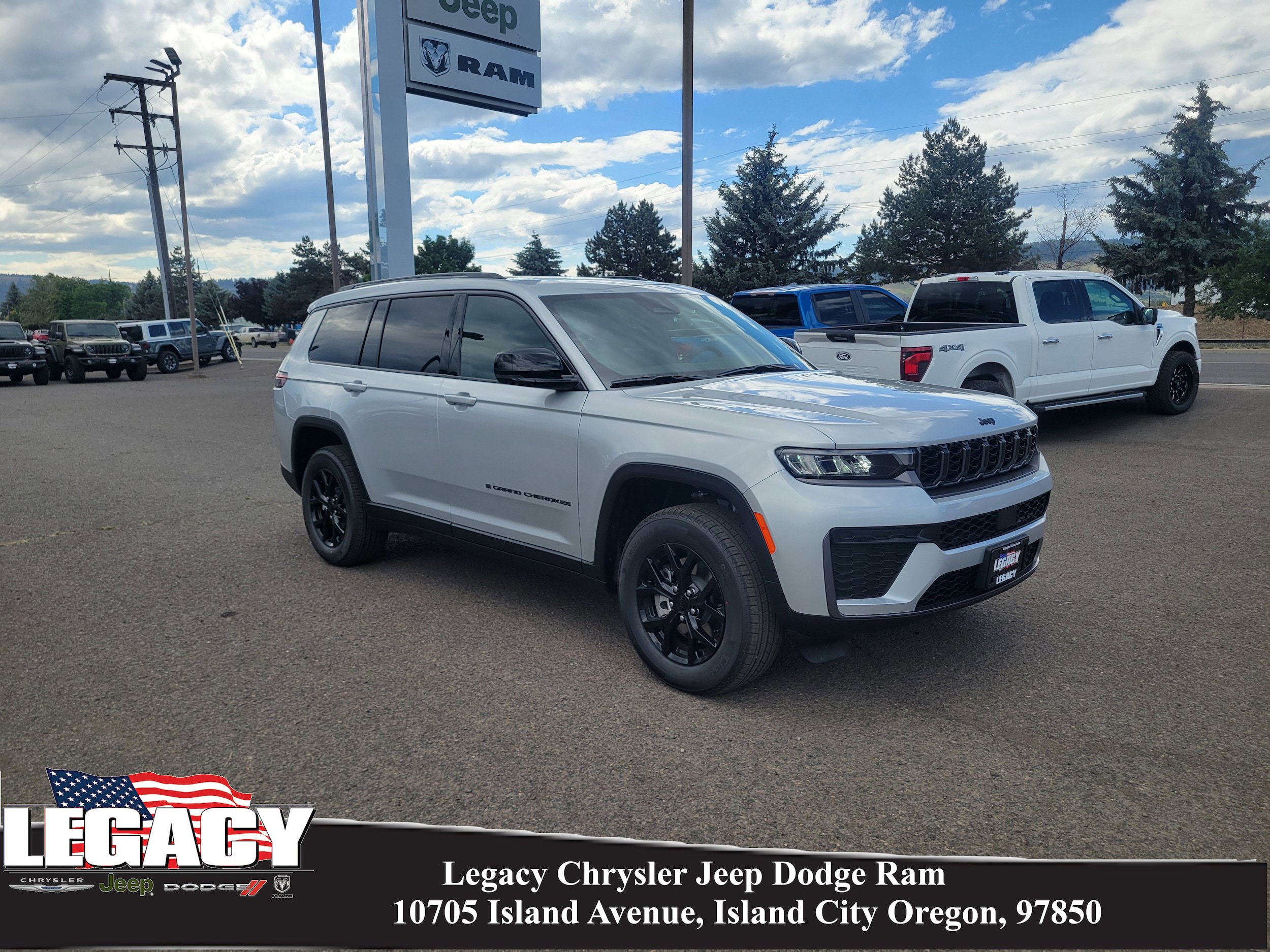 New 2026 Jeep Grand Cherokee L 4WD
