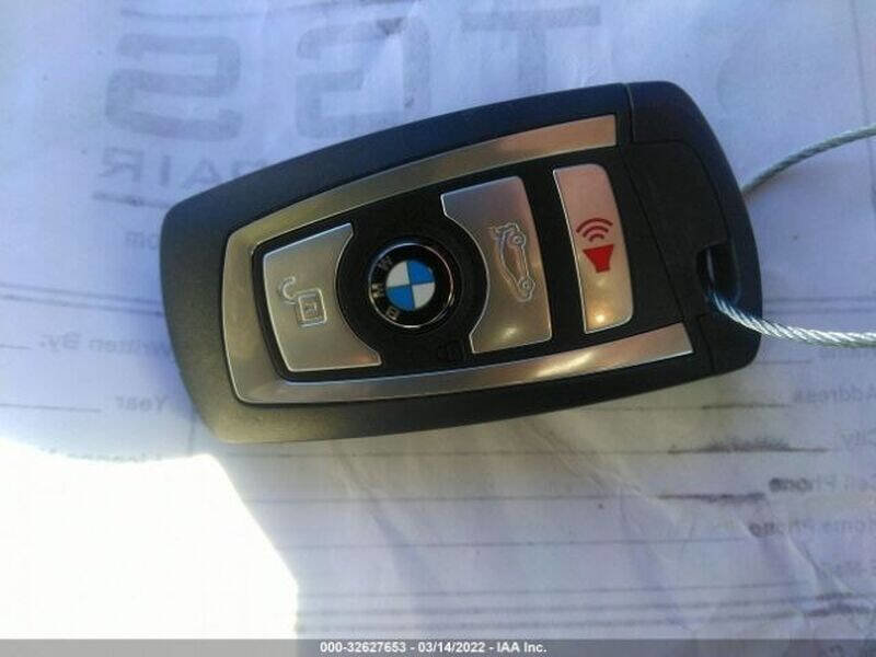 Used 2016 BMW M4 Coupe image 13