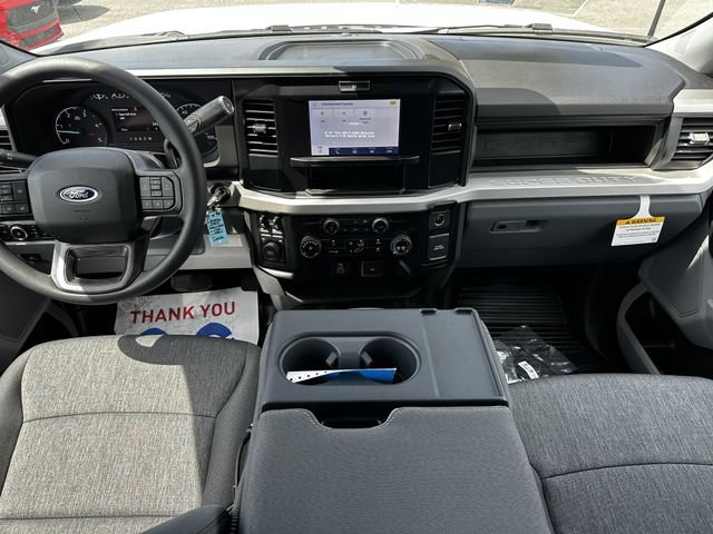 New 2026 Ford F550 4x4 Crew Cab image 15