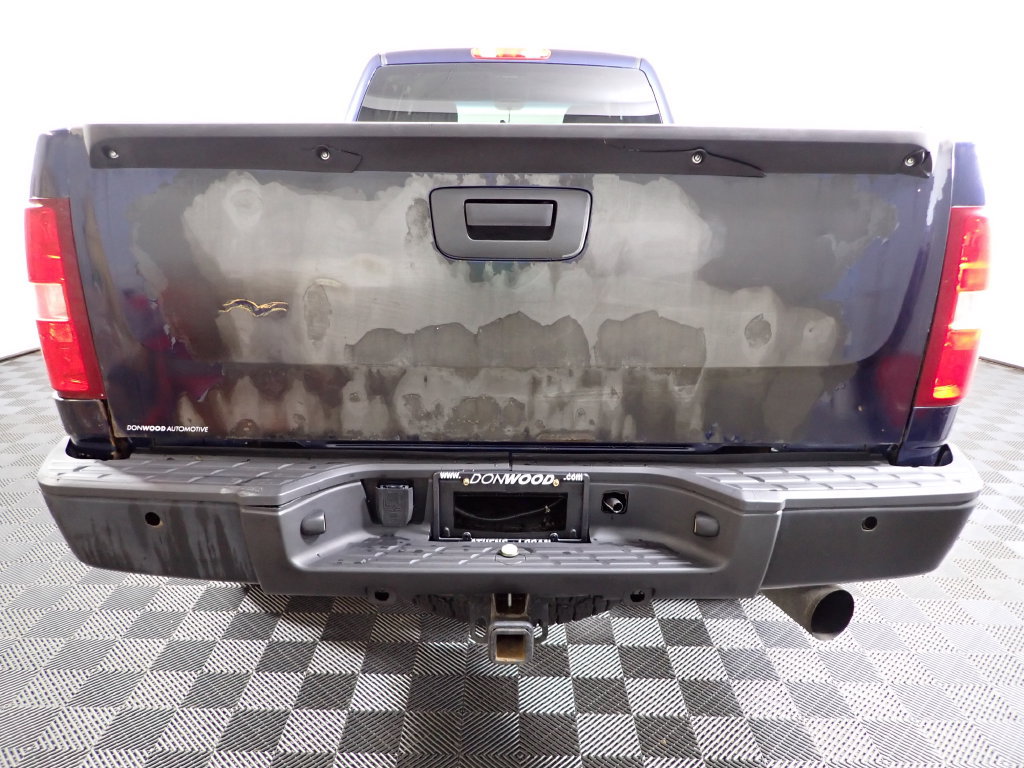 Used 2009 Chevrolet Silverado 3500 LT w/ Interior Plus Package AWD/4WD image 12