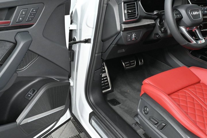 New 2025 Audi SQ5 Premium Plus image 5