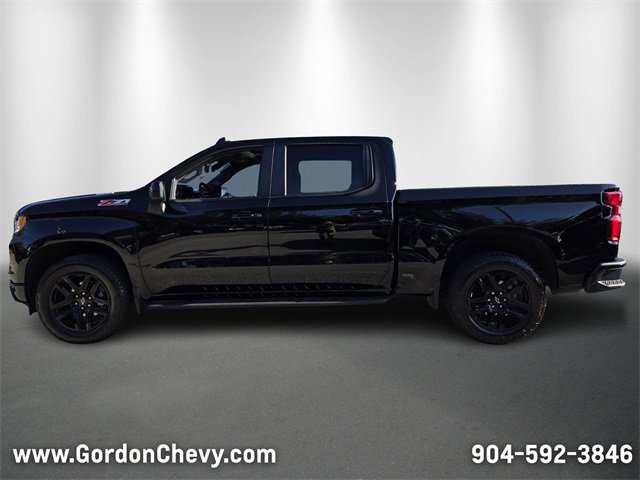 Used 2024 Chevrolet Silverado 1500 RST image 2