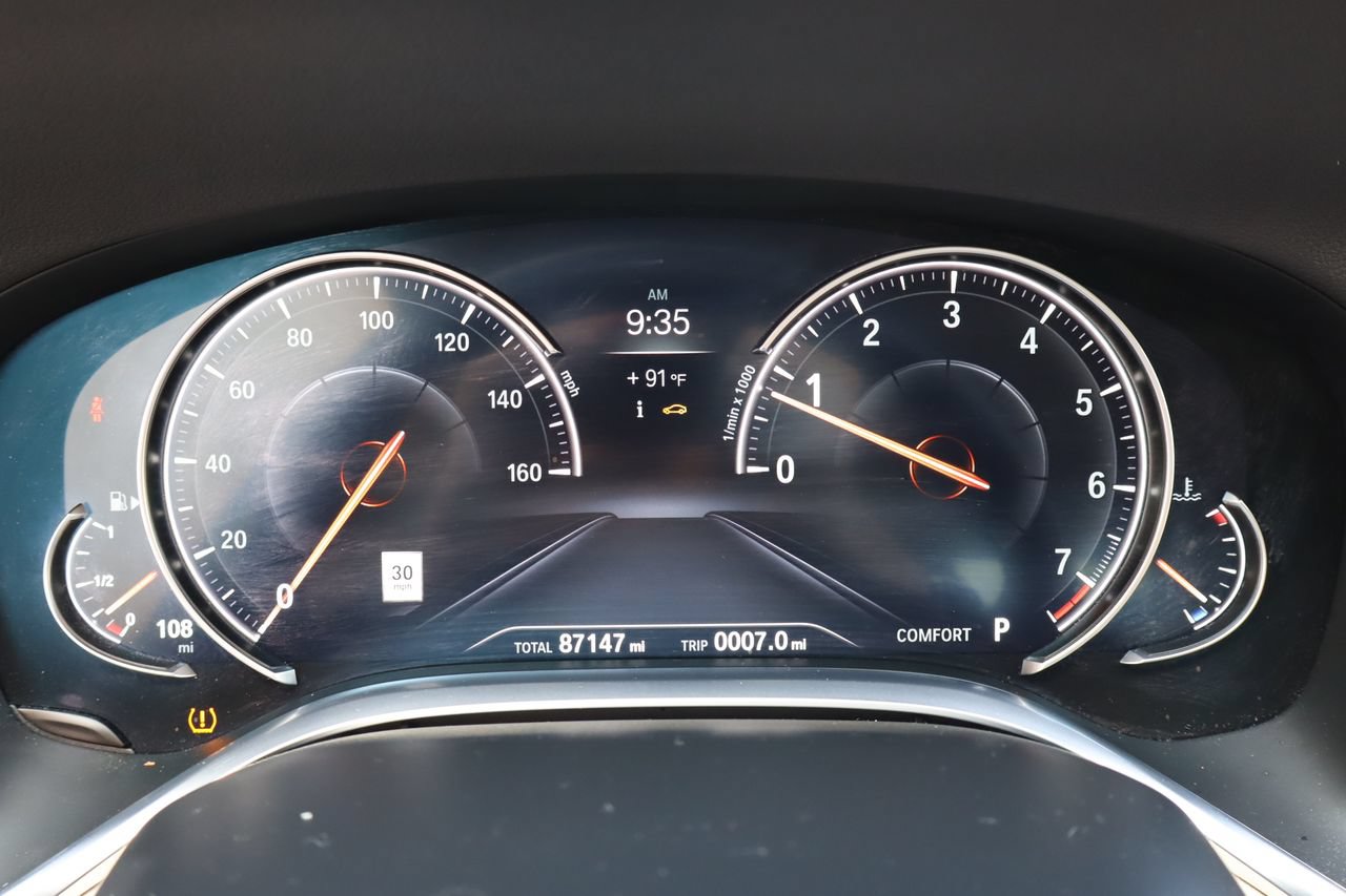 Used 2018 BMW 740i RWD image 9