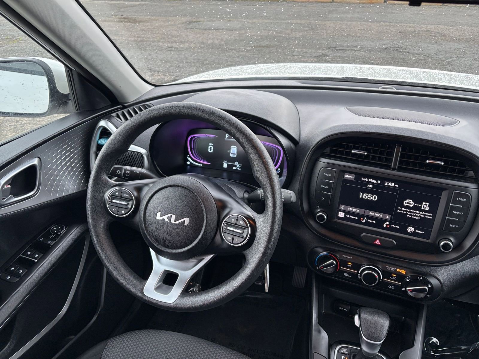 Used 2025 Kia Soul LX w/ LX Technology Package FWD image 29