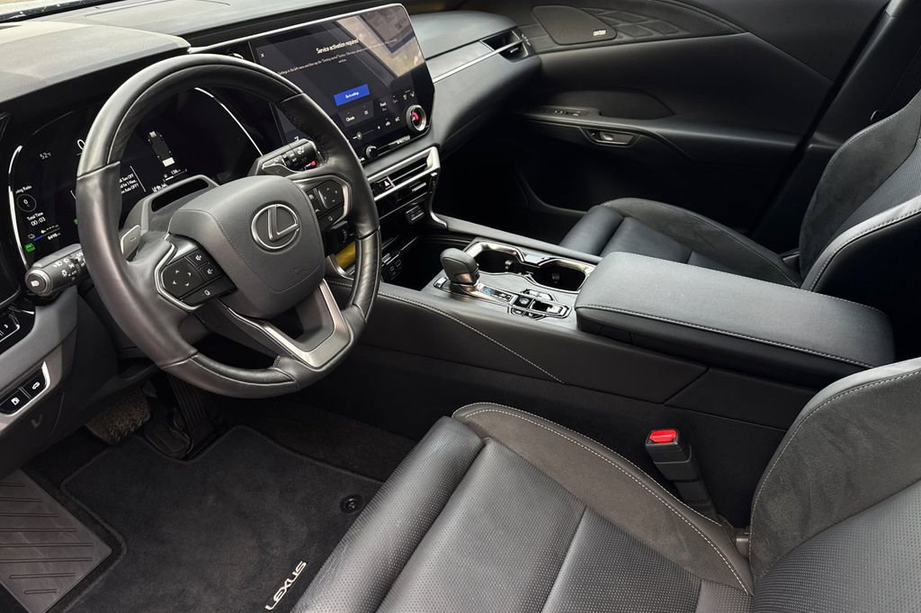 Used 2025 Lexus RX 450h AWD w/ Convenience Package image 10