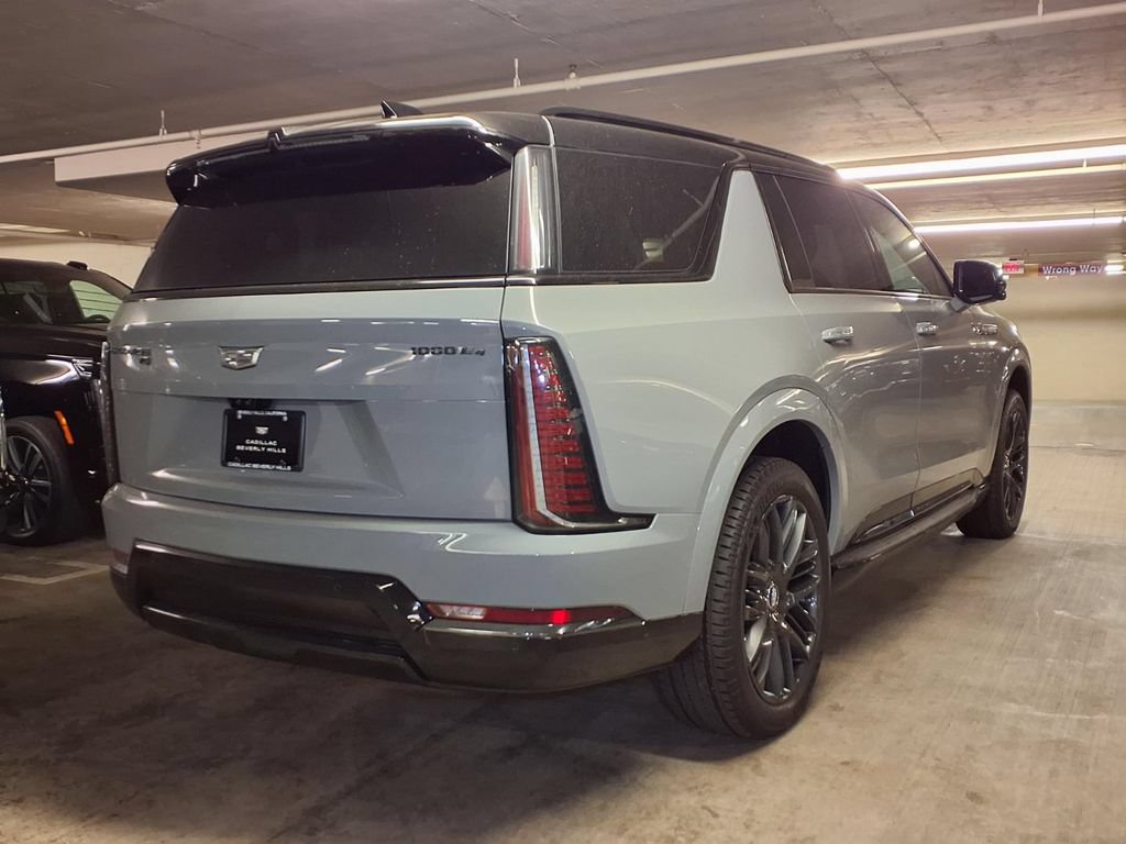 New 2026 Cadillac Escalade IQL Sport 1 w/ LPO, ONYX Package AWD/4WD image 7