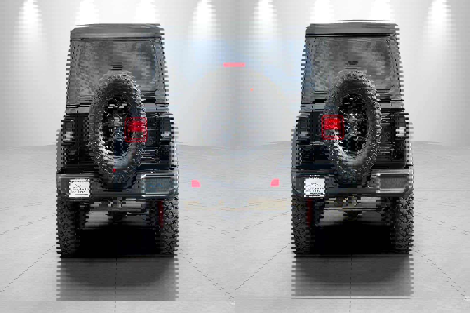 Used 2025 Jeep Wrangler Willys image 7