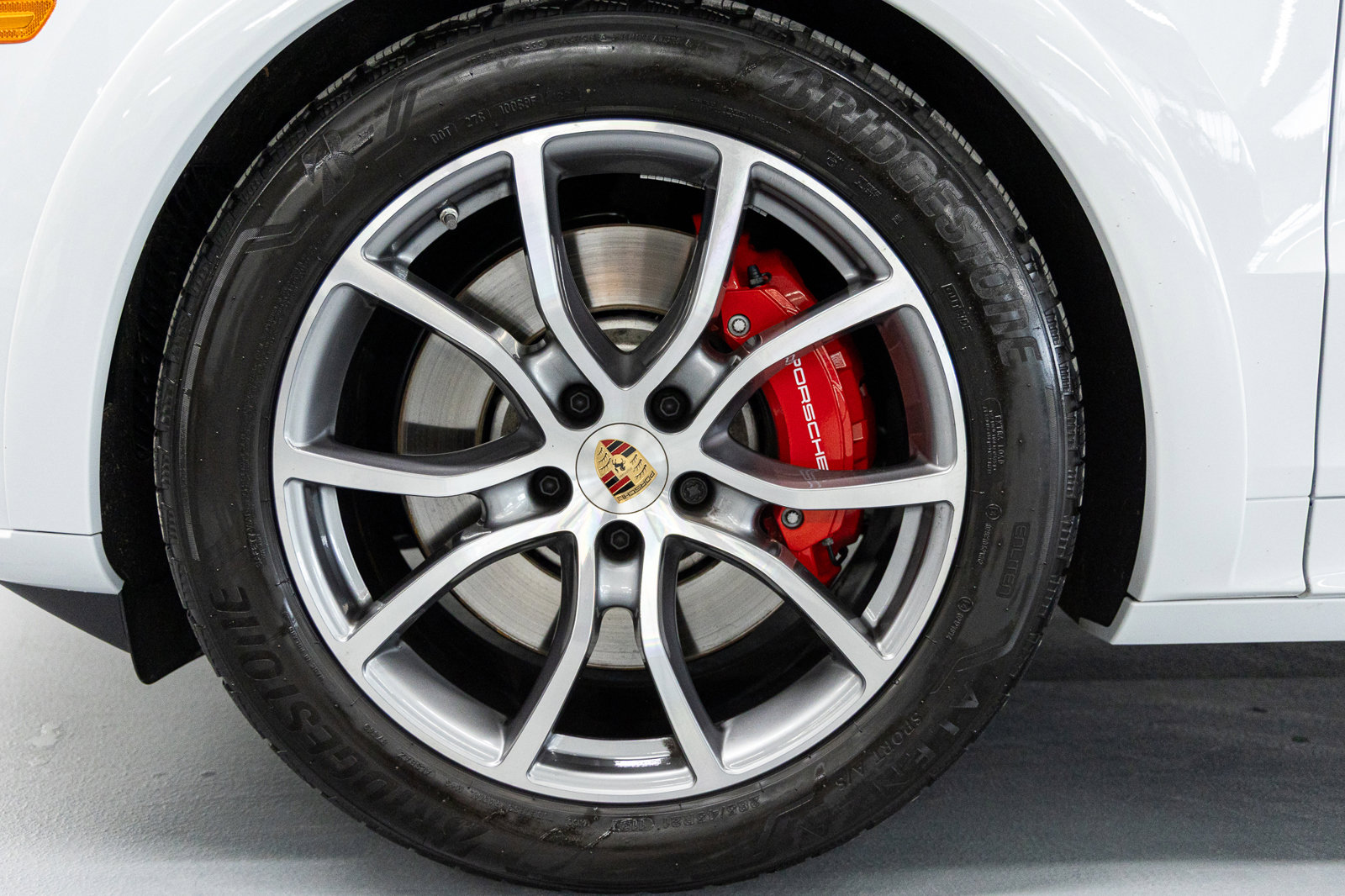 Used 2025 Porsche Cayenne S image 14