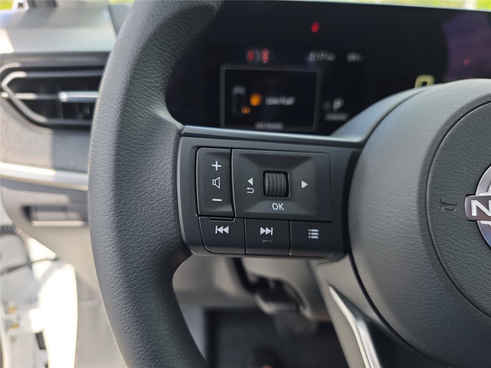 New 2026 Nissan Kicks SV w/ SV Premium Package FWD image 29